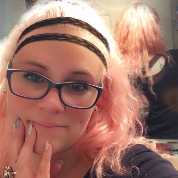 Meet your Posher, Jessica - Picture 1 of 1